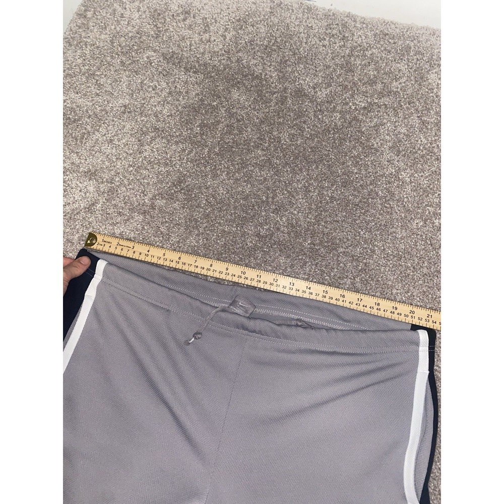 NIKE Gray Tag‎ DRI-FIT Mens 42 Gray Active Stretch Shorts Basketball Gym Casual - Picture 4 of 11